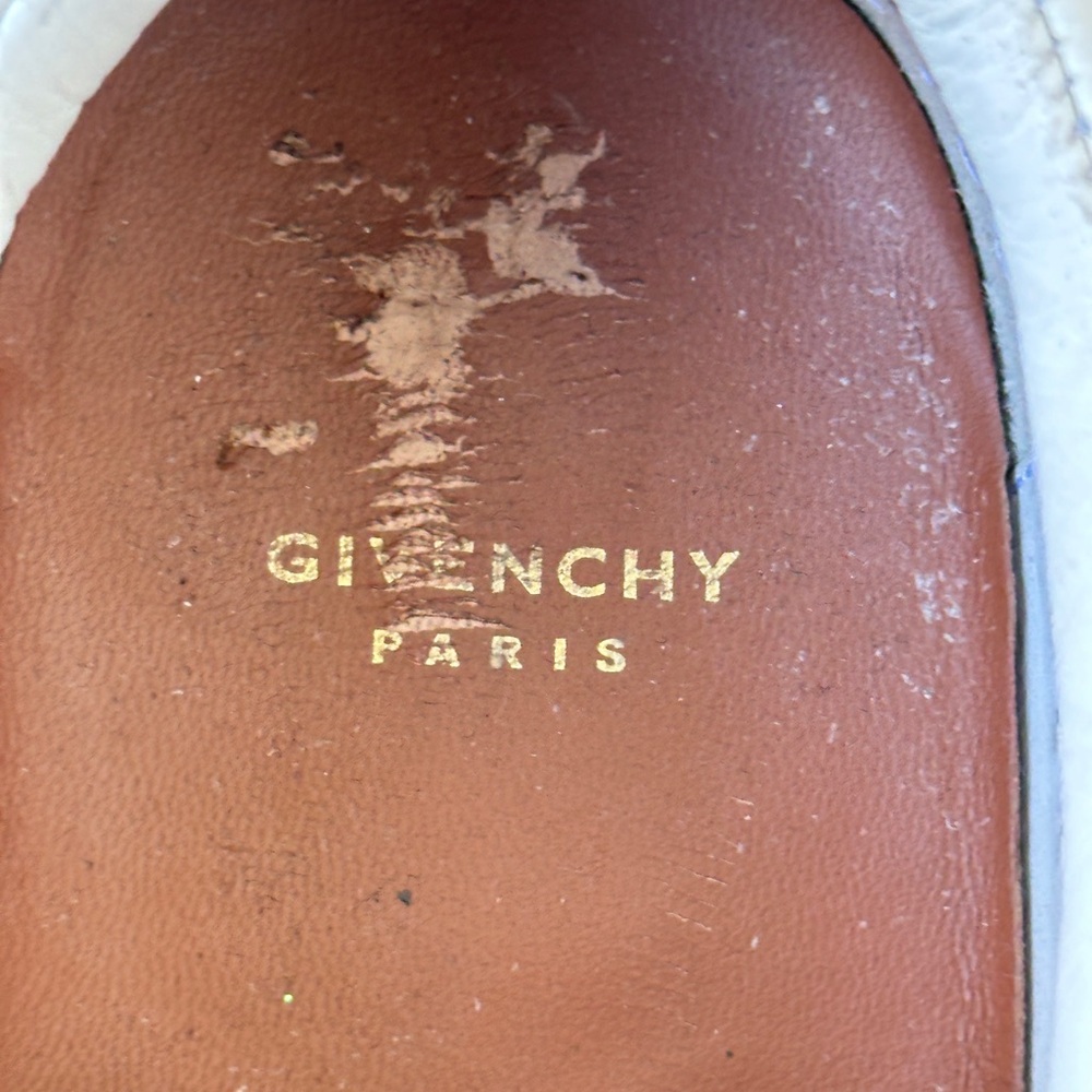 Givenchy White Leather Low Top Sneakers EU 36 / US 6 - Women. - Picture 13 of 16
